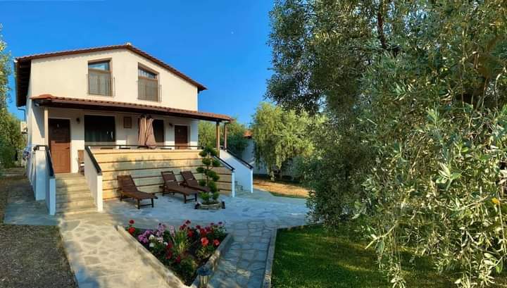 Magda's House Astris